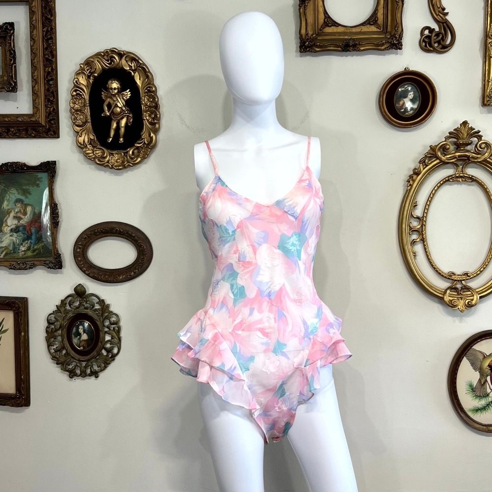 Fantasies‎ by Morgan Taylor Vintage Floral Ruffle Teddy Bodysuit Size Medium